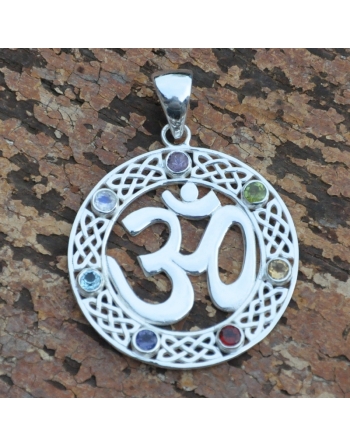 Pendentif Om avec les 7...